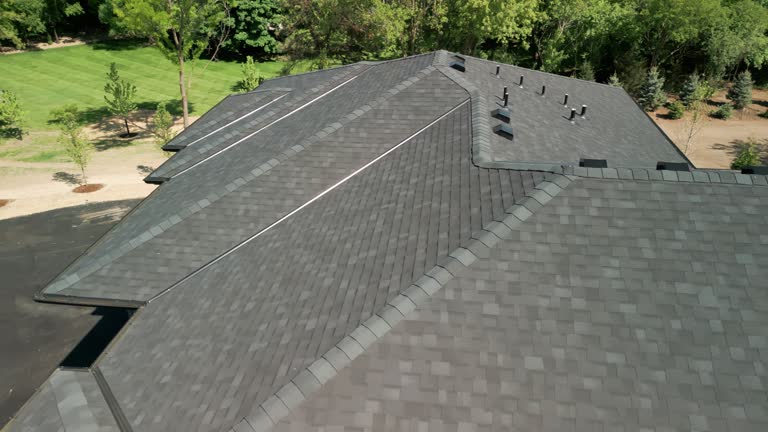 Best Emergency Roof Repair Services  in Hartville, OH